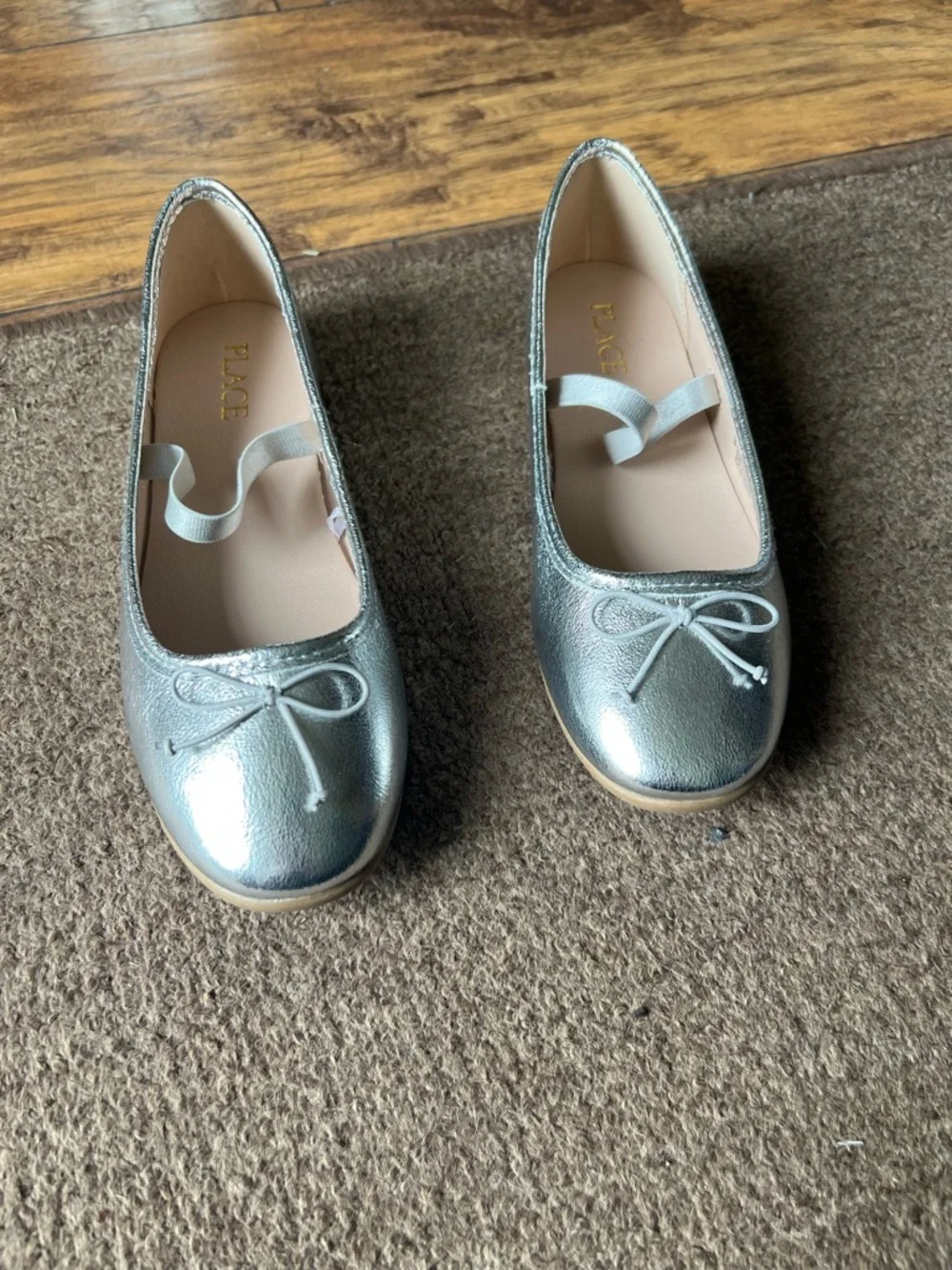 The Children's Place Silver Ballet Flats with Bow, size 3